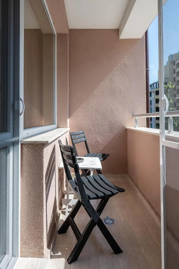 Private Apartment With Balcony In Sofia Center By Flat Mаnager 0*,  불가리아