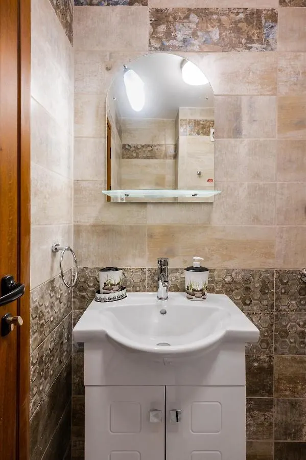 Private Apartment With Balcony In Sofia Center By Flat Mаnager ブルガリア