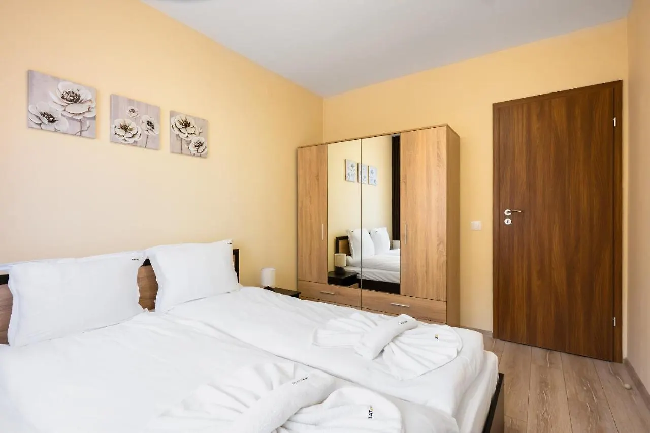 Private Apartment With Balcony In Sofia Center By Flat Mаnager